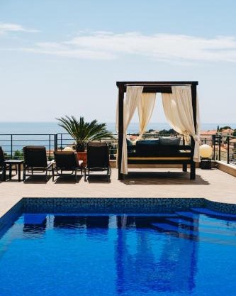 Residence top location apt. 1 Marghareta with sea view