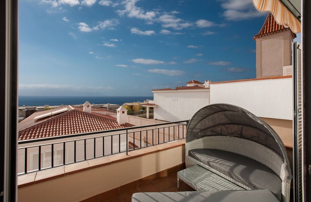 Residencial Playa de La Arena Townhouse 2 with Ocean view