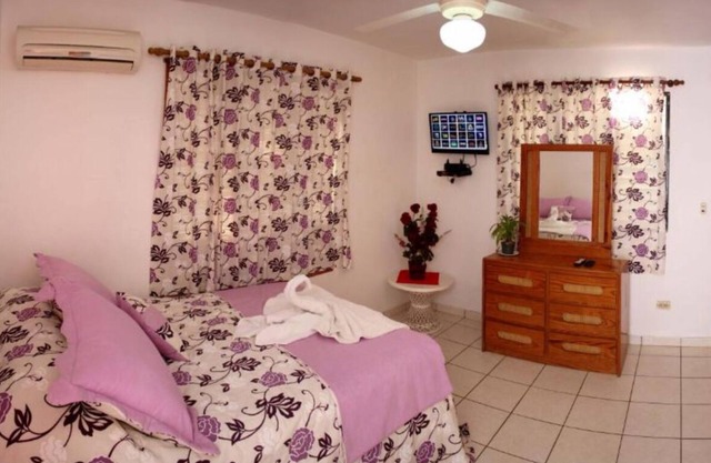 Residencial Estephany - One-Bedroom Apartment 5