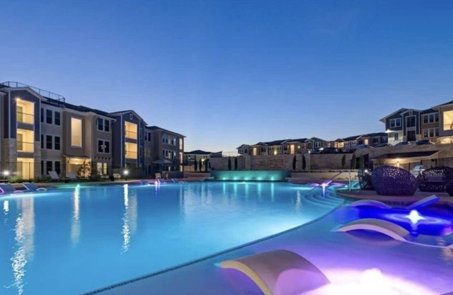 Resort Style Apartment near Six Flags/ Sea World