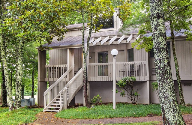 🌄Resort Vacations at Fairfield Glade TN Fabulous Golf Villa, two bedrooms with 4 beds!