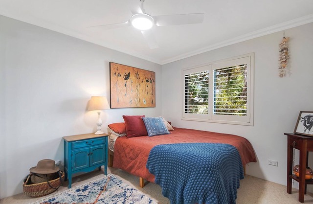 Rest A While directly across from the sand of Narrabeen Beach