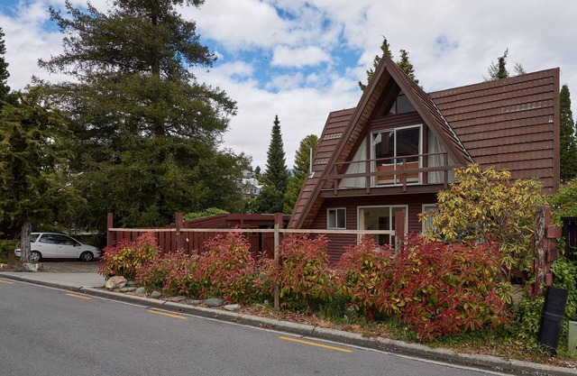 Rest and Relax - Queenstown Holiday Home