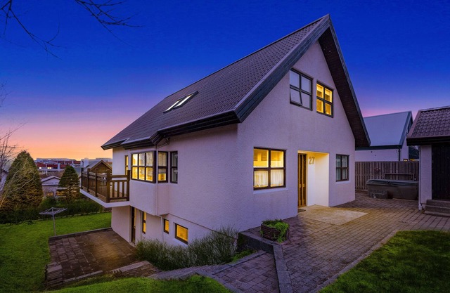Restful Retreat in the Suburbs.