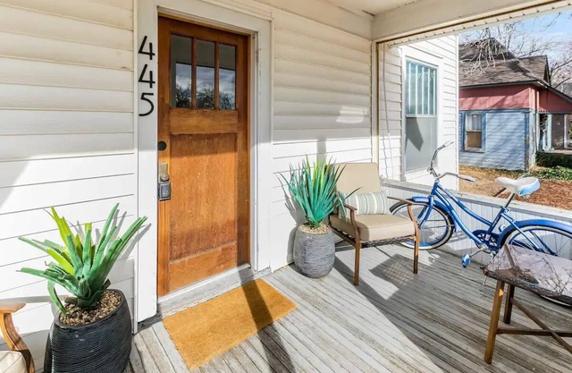 Restored farmhouse in Old Town Lovelandnn