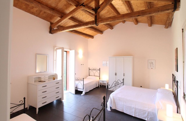 Reusia Holiday Home