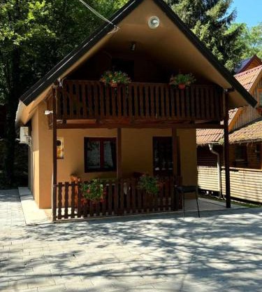 Riverside Cabin