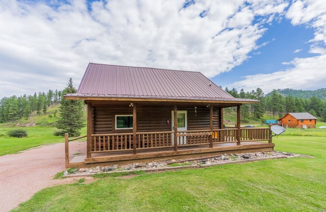 Ripplin Creek Haven | 3 Bed, 2 Bath