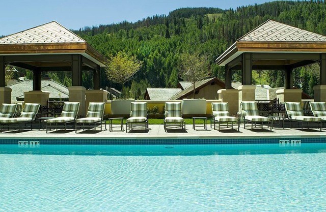 Ritz 3Br Mtn View RRR407