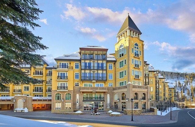 RITZ CARLTON RESIDENCE 3BEDROOM W.FULL KITCHEN SKI GETAWAY
