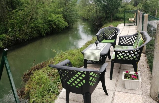 RIVER BANK&CASTLE VIEW APARTMENT 1