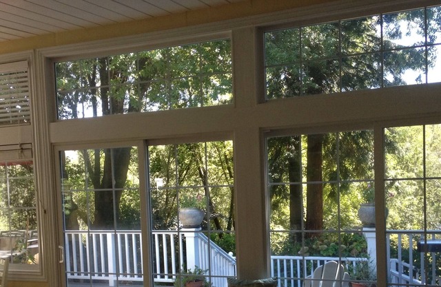 'River Gardens' Riverfront on Private, Fully Fenced 3/4 Acre