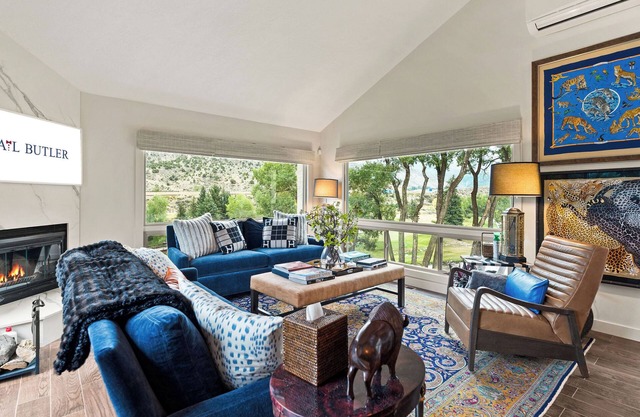 Riverbend Estate - Events and Long Term Stays Welcome!