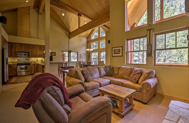 Riverfront Alpine Meadows Resort Townhome w/Pool!