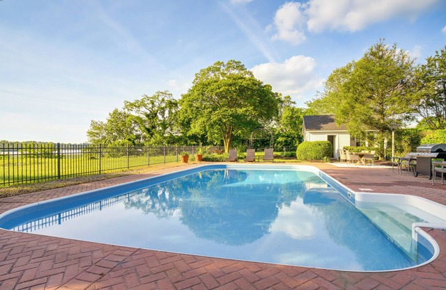 Riverfront Denton Estate on 7 Acres w/Heated Pool