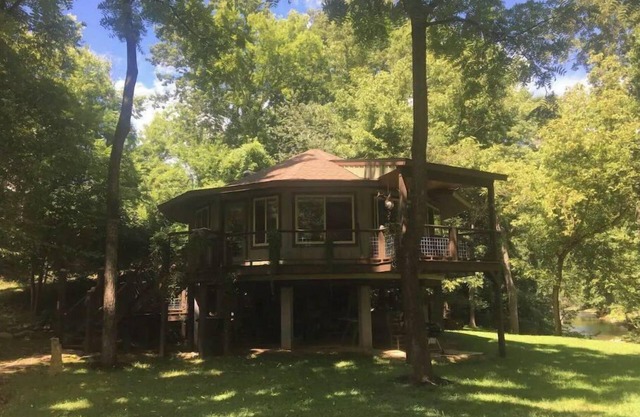 Riverfront! Private, short walk to town