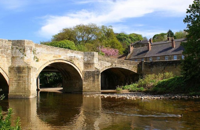 Riverside Cottage - Luxury Character Holiday Home