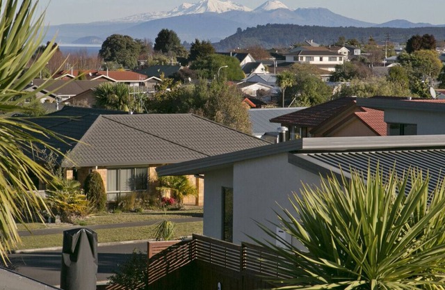 Riverstone Holiday Home - Taupo Holiday Home