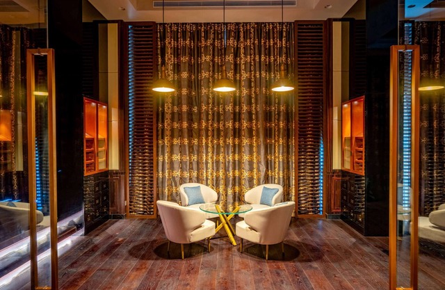 Rixos Marina Abu Dhabi