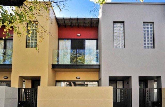 RNR Serviced Apartments Adelaide