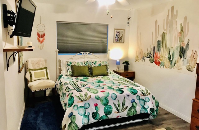 Roadrunner Bedroom in La Quinta Cove