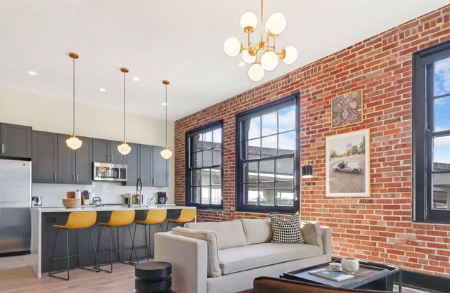 Roami at The Lola | Near Bourbon St. | 3 Bedroom