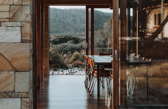 Roaring Beach House S