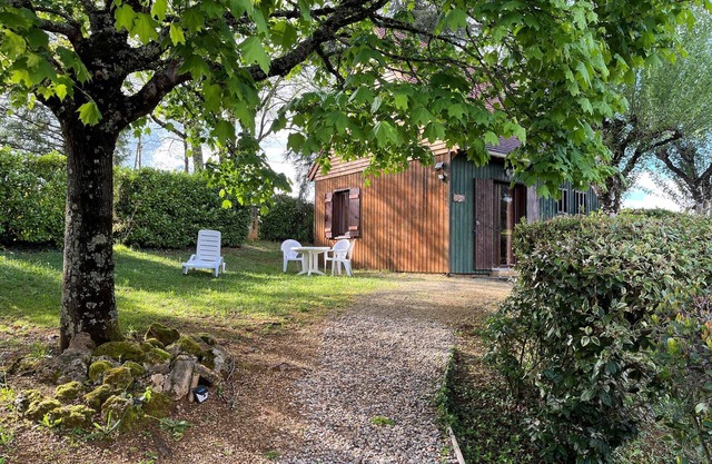 Robin, Gîte and shared swimming pool