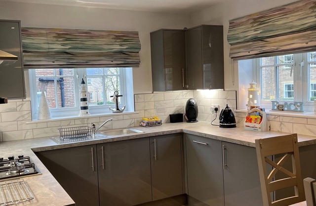 Rockpool Cottage, The Bay, 3 Bedroom, Sleeps 6, Leisure centre Dog friendly Wifi