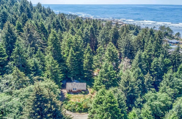 Romantic Cottage Perfect for a Couple or Family Getaway!
