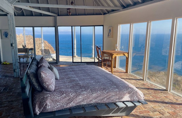 Romantic Ocean Escape w/360 Views & Ultimate Privacy