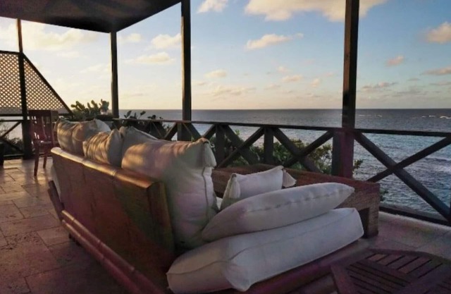 Romantic Sea Side Penthouse, Anguilla, BWI