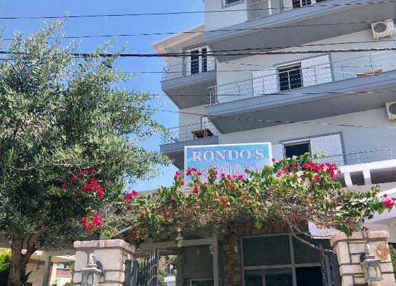 Rondos Hotel