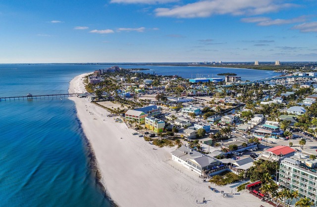 Rooftop Patio w/Panoramic Views of the Gulf & Bay. WALK to everything.