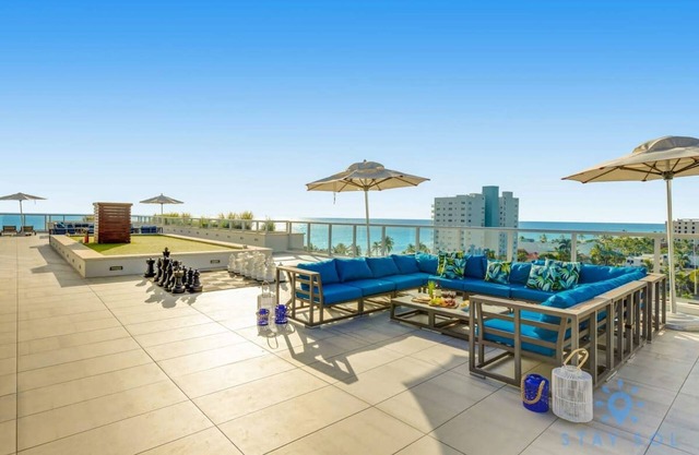 Rooftop Pool Hot Tub Hollywood Beach Boardwalk