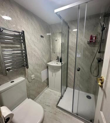 Room 2 - En-suite for 2 people