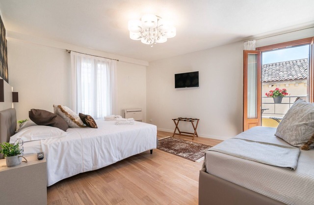 Room 9 - Grifoni Boutique Hotel