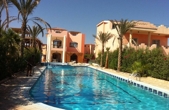 Room/Apartment/Full Villa - Room/Apartment/Full Villa