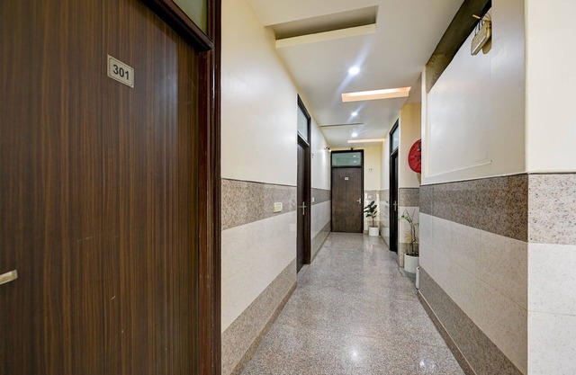 Room-hotel Mayank Plaza-near IGI Airport
