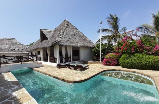 Room in Villa - African Villa Casaurina