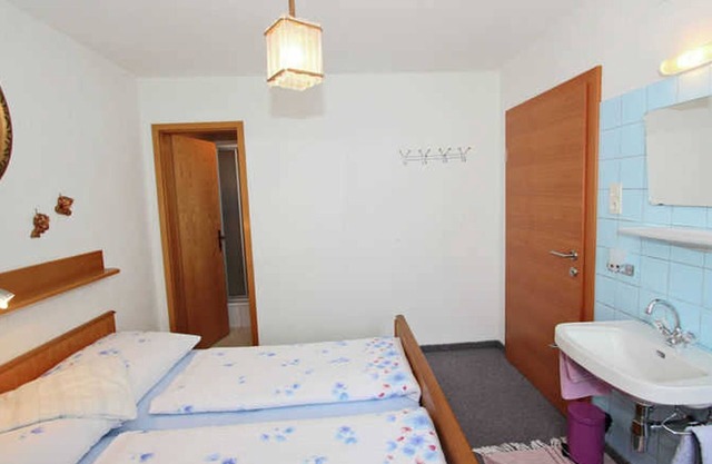 Room no. 3 double room with shower and WC - Haus Mühlhof