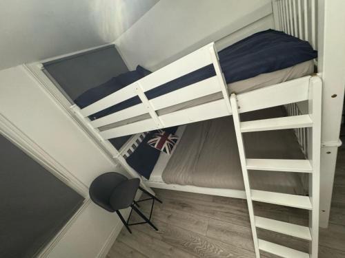 Rooms at 173