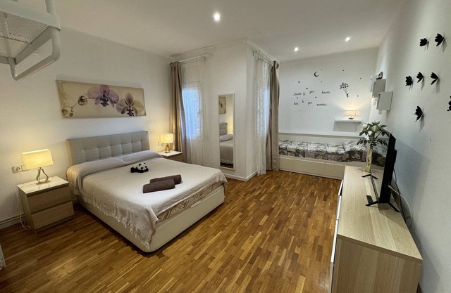 Rooms Nuevo Arago