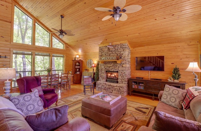 Roomy Riverfront 'Trout Valley Cabin' w/Porch!