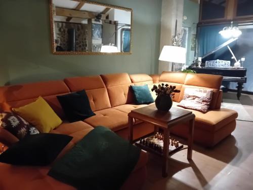 ROSE ROOM 40m2 with terrace 25m2 , outdoor cooking in greeny area for 4 person