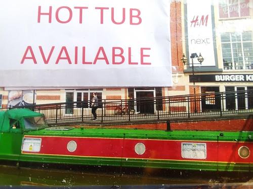 Rosie and Jim Retreat with hot tub indoors amazing
