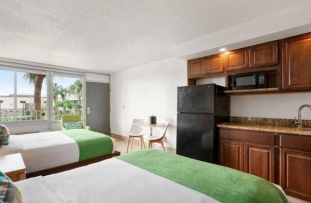 Royal 6 Wonderful Apart/Hotel with pool