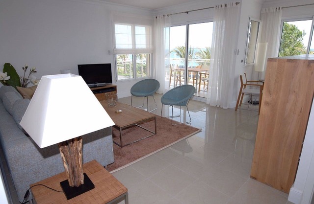 Royal Palm 218, with panoramic sea view