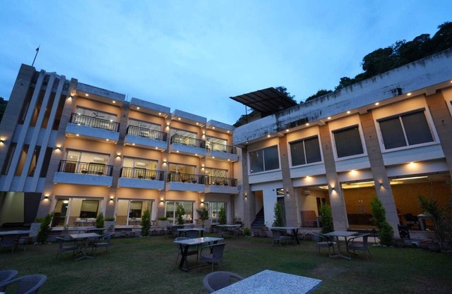 Royal suites Chakki Morh