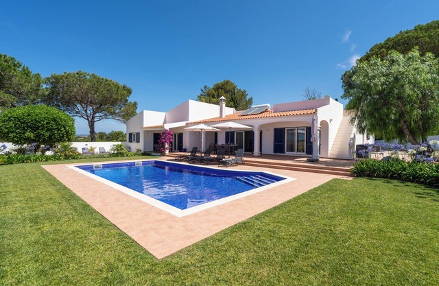 Royale en Luxe Familie Villa in de Groene Heuvels Colinas Verdes bij Lagos